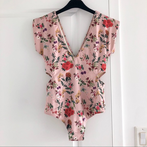 🌟SOLD🌟 Carolina K Floral One Piece - Picture 5 of 6